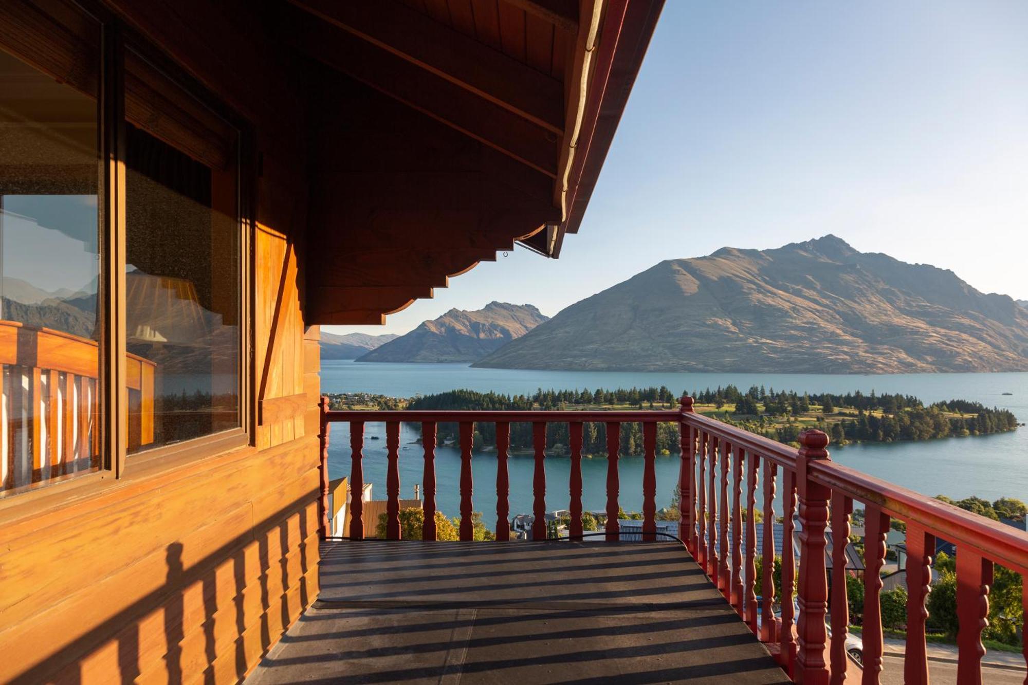 Matterhorn Lodge By Sotheby'S Luxury Rental Homes Queenstown Bagian luar foto